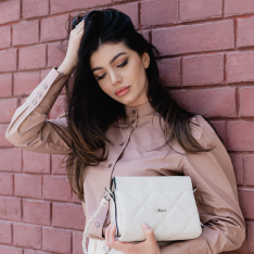 GEANTA ZEVO DAMA NUDE PIELE NATURALA MATLASATA MARIME MICA AMEDEEA