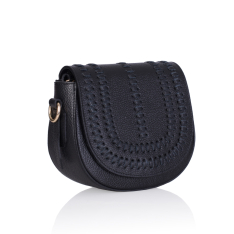 GEANTA ZEVO DAMA NEAGRA PIELE NATURALA MARIME MEDIE DETALIU CUSATURA DIANDRA