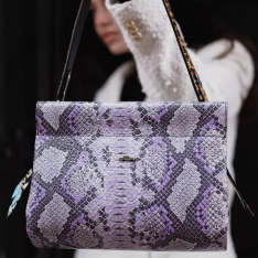 GEANTA ZEVO DAMA LILA PIELE NATURALA PRINT UNICAT CROCODIL MARIME MEDIE GEANINA