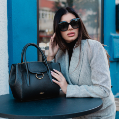 GEANTA ZEVO DAMA NEAGRA PIELE NATURALA DIMENSIUNE MICA LANA