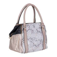 GEANTA ZEVO DAMA CREM PIELE NATURALA PRINT SARPE MODEL CASUAL UNICAT DIMENSIUNE MEDIE COLECTIA PATCHWORK ALIONA